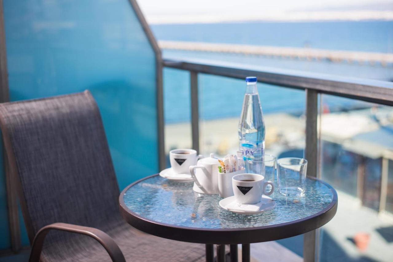 Hotel Aigli Peraía Dış mekan fotoğraf